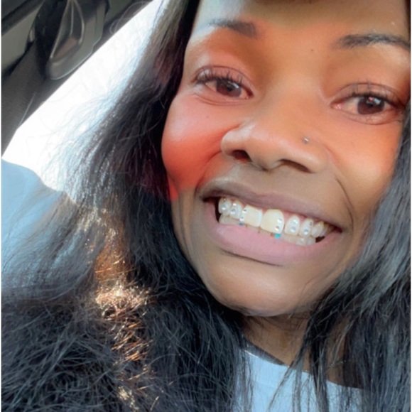 Meet your Posher. 😁 - Picture 7 of 7